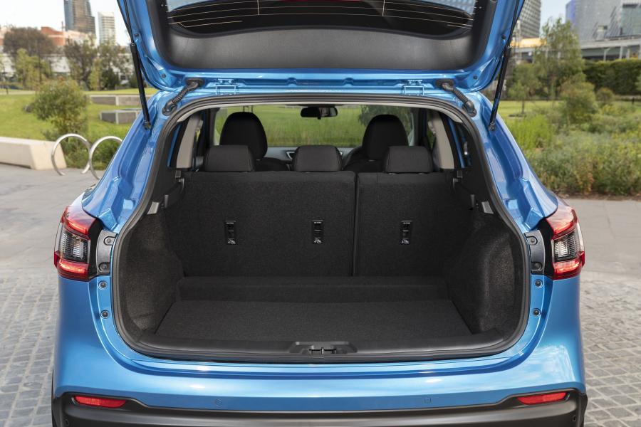 Багажник Nissan Qashqai ST+ 2019 года  (AU) (фото 11 из 24)